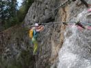 Matthias-Prinner-Klettersteig: Romana auf der Seilbrücke