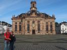 Ich und Sabine bei der Ludwigskirche in Saarbrücken (19. Mai)