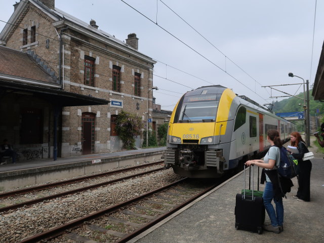 Sabine im Gare de Aywaille, 136 m (22. Mai)