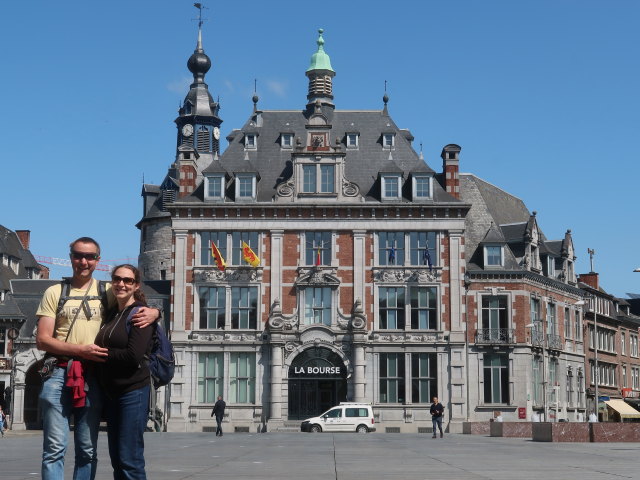 Ich und Sabine bei der La Bourse in Namur (24. Mai)