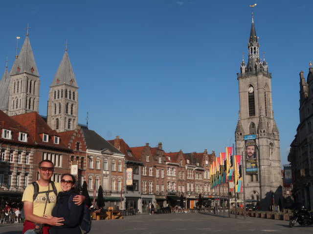 Ich und Sabine am Grand Place in Tournai (24. Mai)