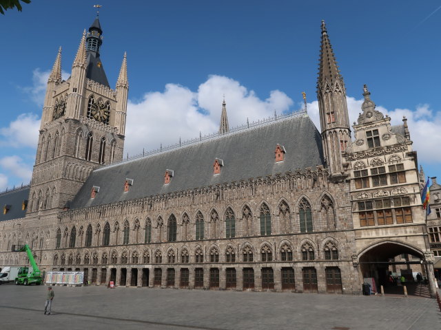 Lakenhalle in Ieper (25. Mai)