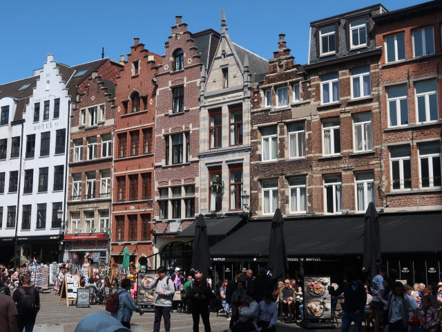 Handschoenmarkt in Antwerpen (27. Mai)