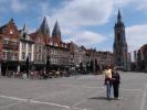 Ich und Sabine am Grand Place in Tournai (24. Mai)