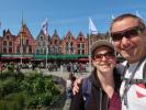 Sabine und ich am Grote Markt in Brugge (26. Mai)