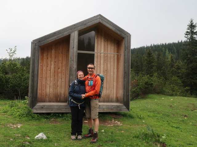 Sabine und ich bei der Wolfgang-Dirnbacher-H&uuml;tte, 1.477 m