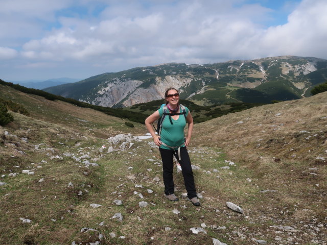 Sabine zwischen Grasbodenalm und Hohem Stein