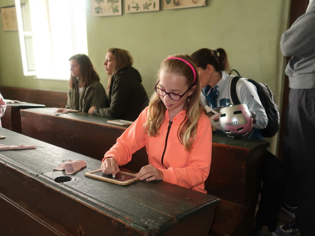 Katrin in der Volksschule aus Gaiselberg