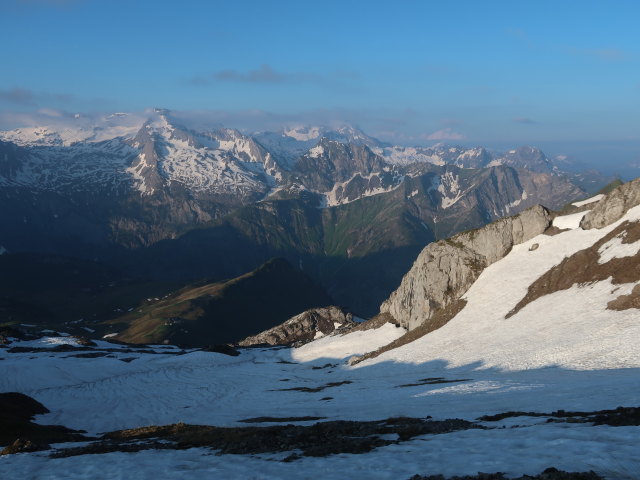 zwischen Schadonapass und Hochk&uuml;nzelspitze (11. Juni)