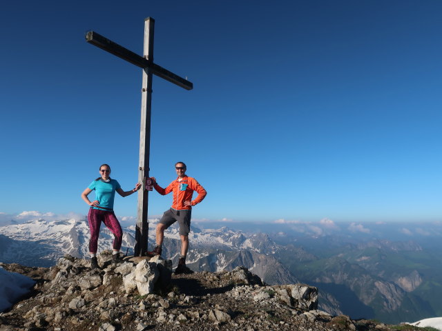 Ursa und ich auf der Hochkünzelspitze, 2.397 m (11. Juni)