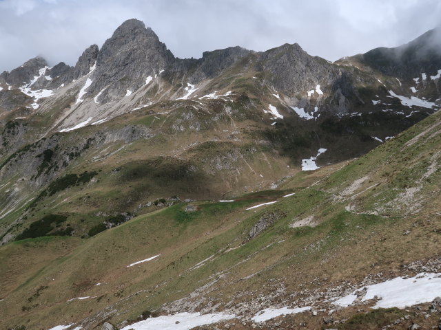 zwischen Oberer Ischkarneialpe und T&ouml;belejoch (11. Juni)