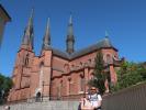 Sabine und ich bei der Uppsala Domkyrka (17. Juni)