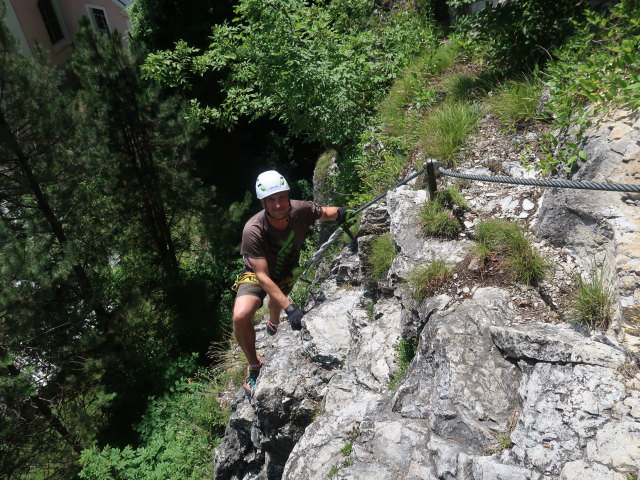 Burgforst-Klettersteig: Frank auf der Rampe