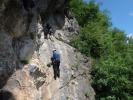 Burgforst-Klettersteig: Maximilian und Dominic vor der Rastbank