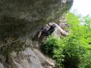 Draublick-Klettersteig: Maximilian im Überhang