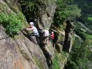 Danielsberg-Klettersteig: Ursa, Josef und Sonja im Spreizschritt