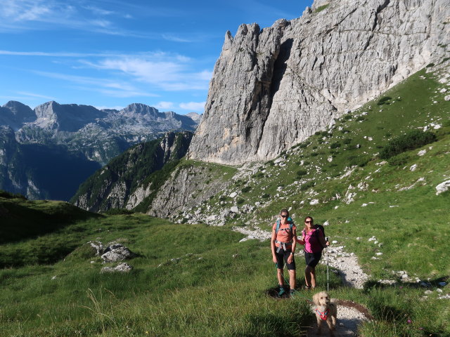 Larissa und Dagmar zwischen Rifugio Guido Corsi und Sentiero Anito Goitan