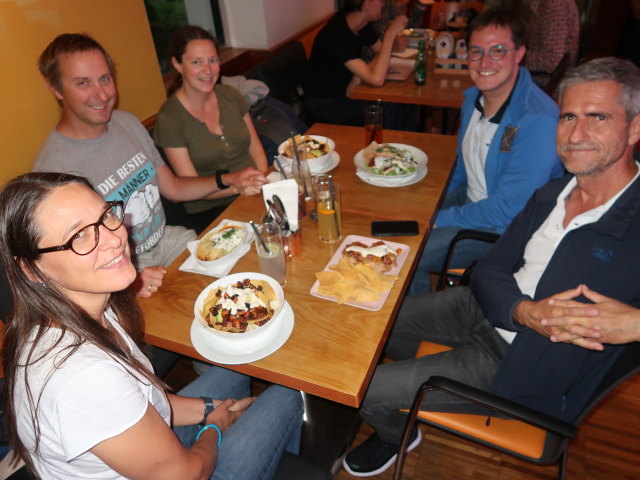 Iris, ich, Sabine, Jakob und Friedrich im Caf&eacute; Cuadro