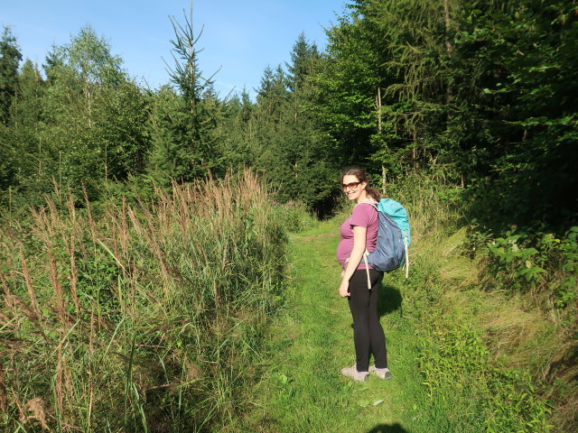 Sabine zwischen Rogelstein und Wei&szlig;em Stein