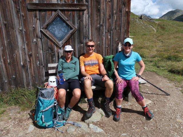 Larissa, ich und Ursa im Peischlacht&ouml;rl, 2.484 m (13. Aug.)