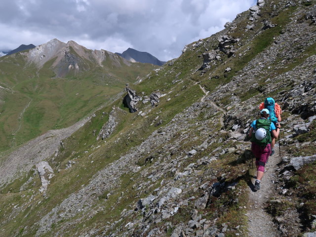 Ursa und Larissa am Wiener H&ouml;henweg zwischen Peischlacht&ouml;rl und Berger T&ouml;rl (13. Aug.)