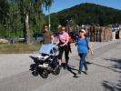 Eckart, Elisabeth und Sabine beim Bahnhof Grünbach am Schneeberg, 557 m