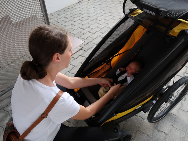 Sabine und Nils am Süßenbrunner Platz