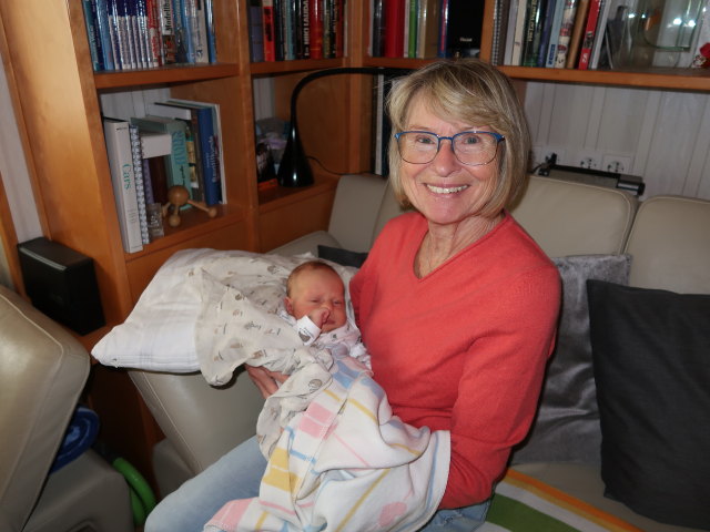 Nils und Mama im Haus meiner Eltern