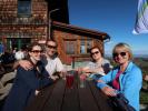 Sabine, ich, Brigitte und Mama bei der Kaiserkogelhütte, 716 m