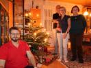 Markus, Papa, Mama und Brigitte im Haus meiner Eltern (24. Dez.)