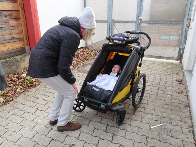 Mama und Nils in Süßenbrunn, 159 m