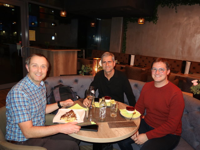 Ich, Friedrich und Jakob im Caf&eacute;-Restaurant Denito