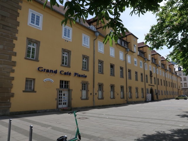 Grand Caf&eacute; Planie