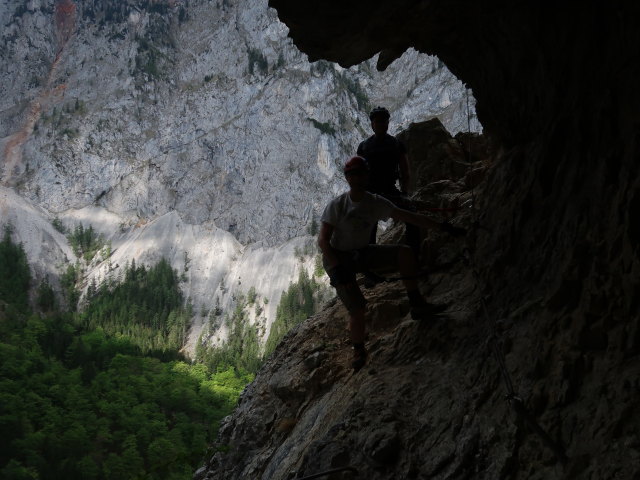 Teufelsbadstubensteig: Ich und Mario in der H&ouml;hle