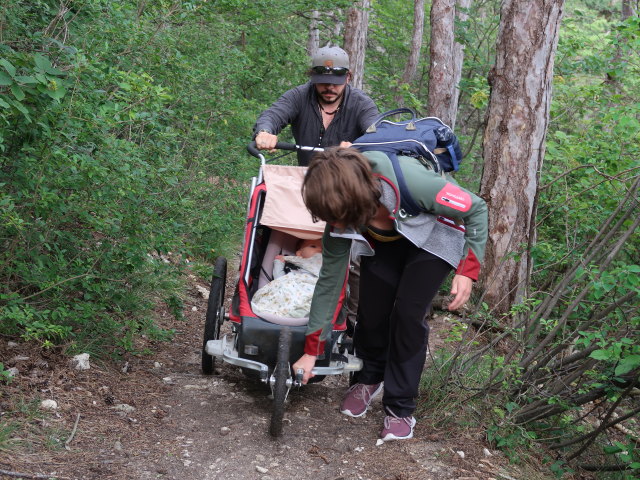 Ella, Manuel und Hannelore zwischen Kleinem Kiental und Ein&ouml;dh&ouml;hle