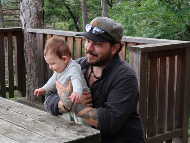 Ella und Manuel bei der Ein&ouml;dh&ouml;hle, 370 m
