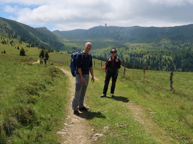 Frank und Carmen zwischen Gro&szlig;em Kar und Sch&auml;ferkreuz (15. Juni)