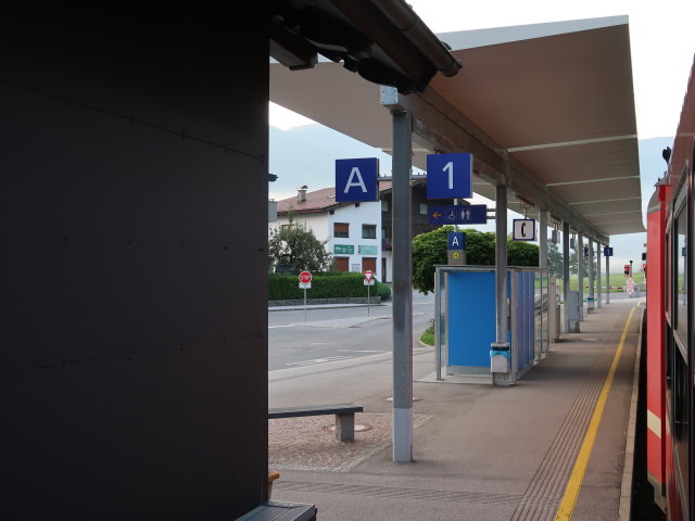 Bahnhof Stra&szlig; im Zillertal, 525 m