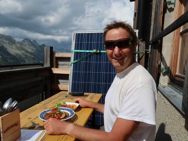 Ich bei der Greizer H&uuml;tte, 2.227 m (1. Sep.)