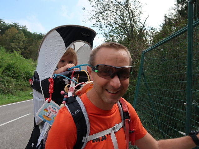 Nils und ich beim Schloss V&ouml;stenhof