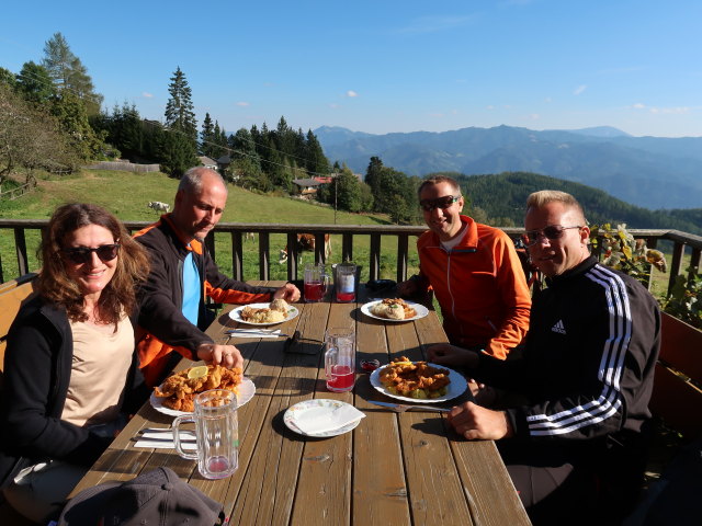 Melanie, Frank, ich und Mario in der Jausenstation Sch&auml;ffer-Huber