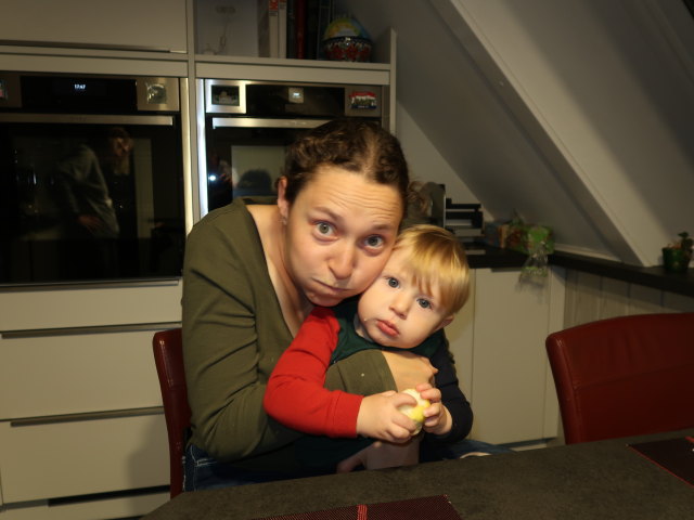 Sabine und Nils im Haus meiner Eltern (18. Nov.)