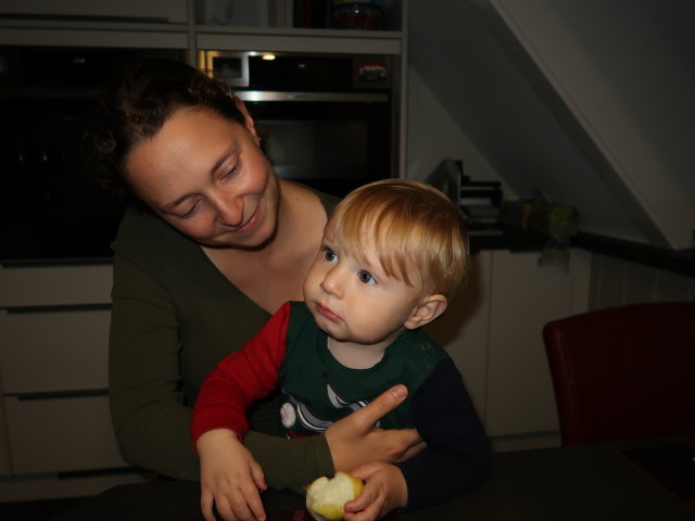 Sabine und Nils im Haus meiner Eltern (18. Nov.)