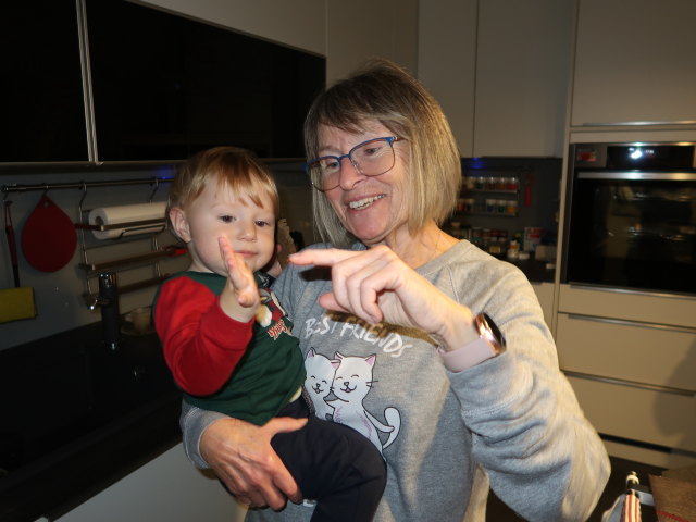 Nils und Mama im Haus meiner Eltern (18. Nov.)