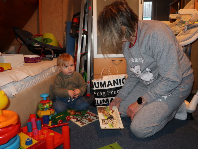 Nils und Mama im Haus meiner Eltern (20. Nov.)