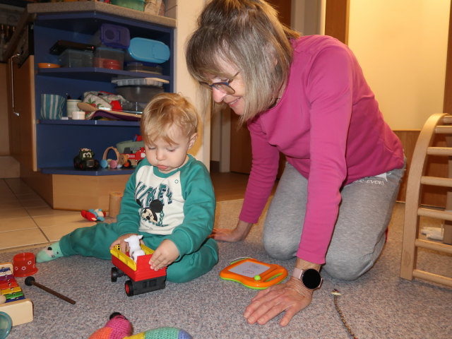 Nils und Mama in unserer Wohnung