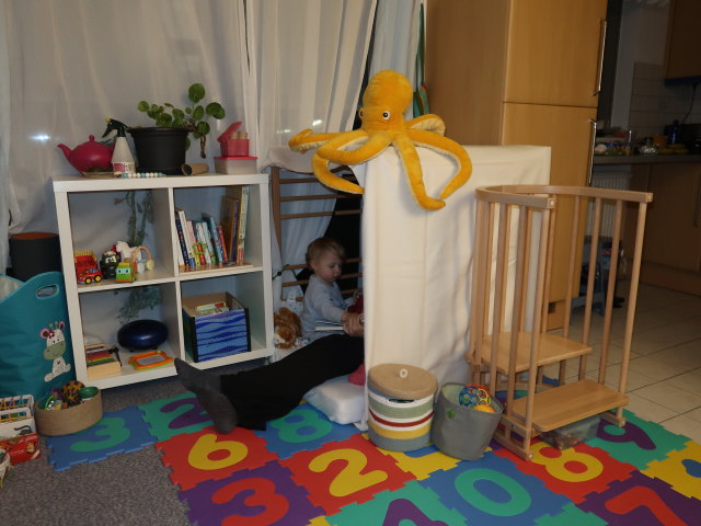 Nils und Sabine in unserer Wohnung