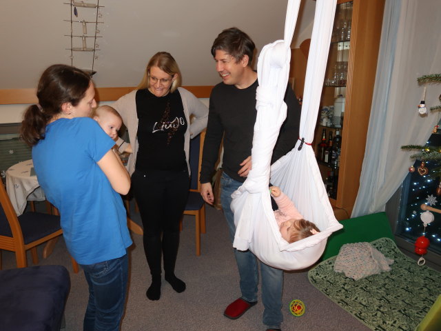 Sabine, Nils, Elisabeth, Eckart und Marie in unserer Wohnung