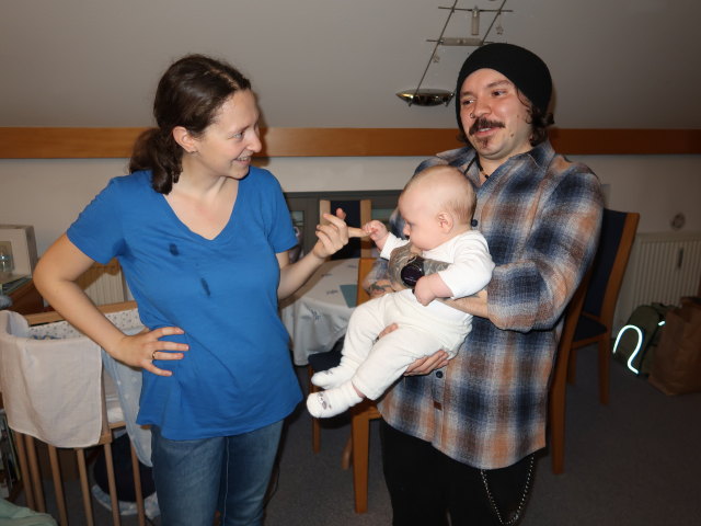 Sabine, Nils und Manuel in unserer Wohnung