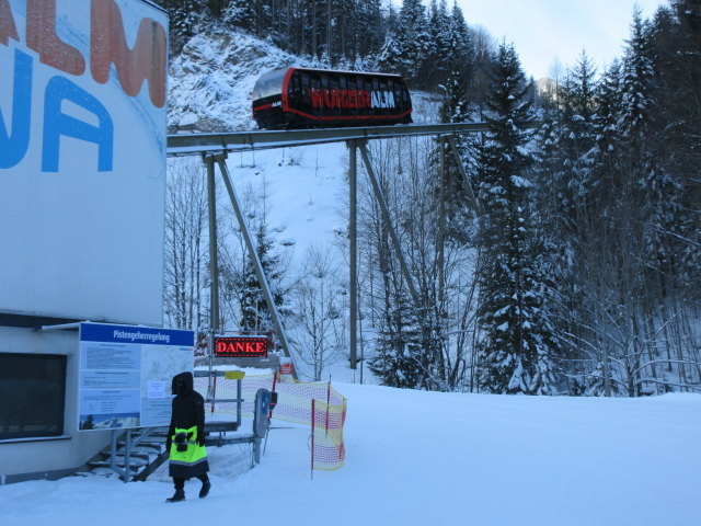 Talstation der Standseilbahn Wurzeralm, 804 m